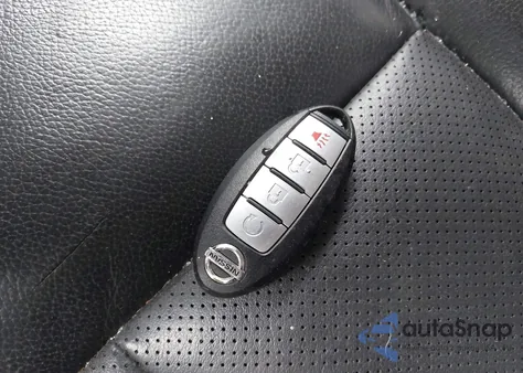 2016 Nissan Titan Xd Sl Diesel z USA, uszkodzony, nr VIN 1N6BA1F49GN517510